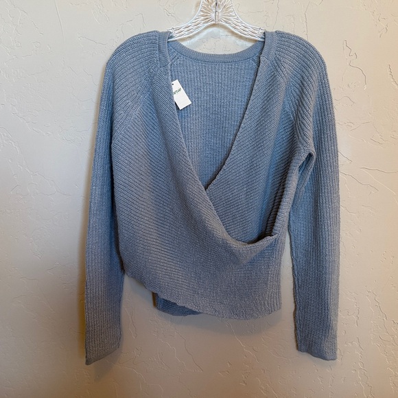 aerie Sweaters - NWT Aerie Cross back sweater